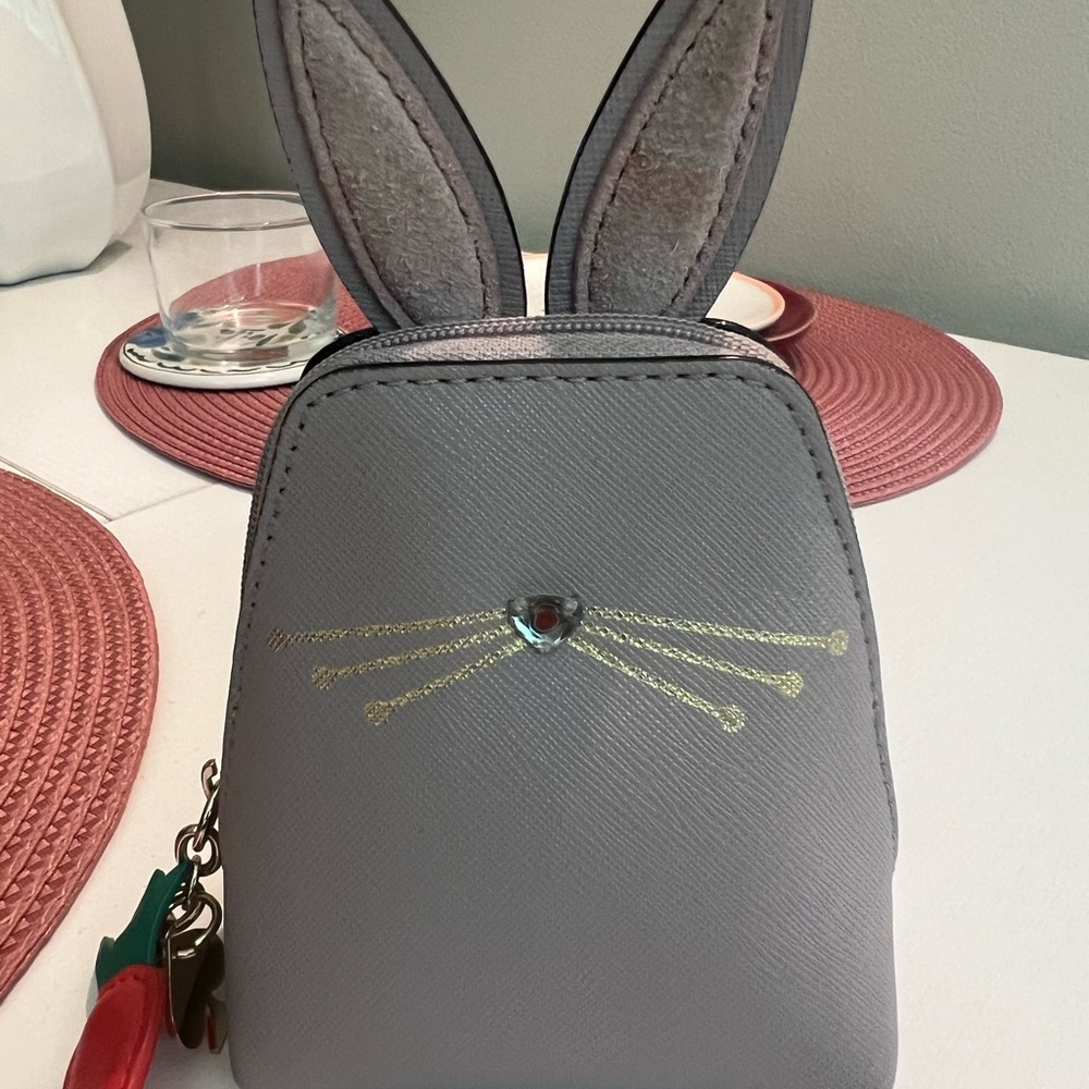 Kate Spade Hop to it Neda Coin Purse (Excellent Used Condition)